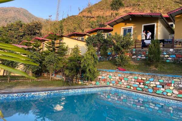 Cemented Huts in Rishikesh